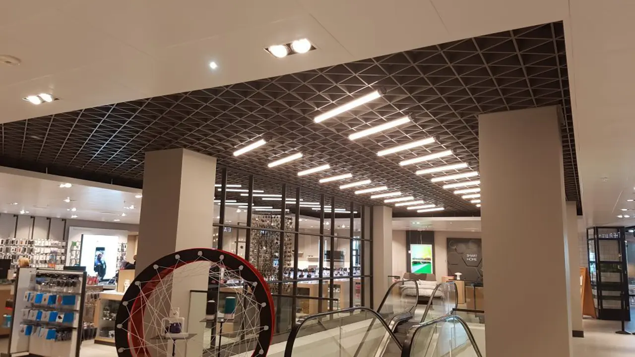 Patrsssing Edinburgh’s John Lewis gets an upgrade during… | MEDITE SMARTPLY